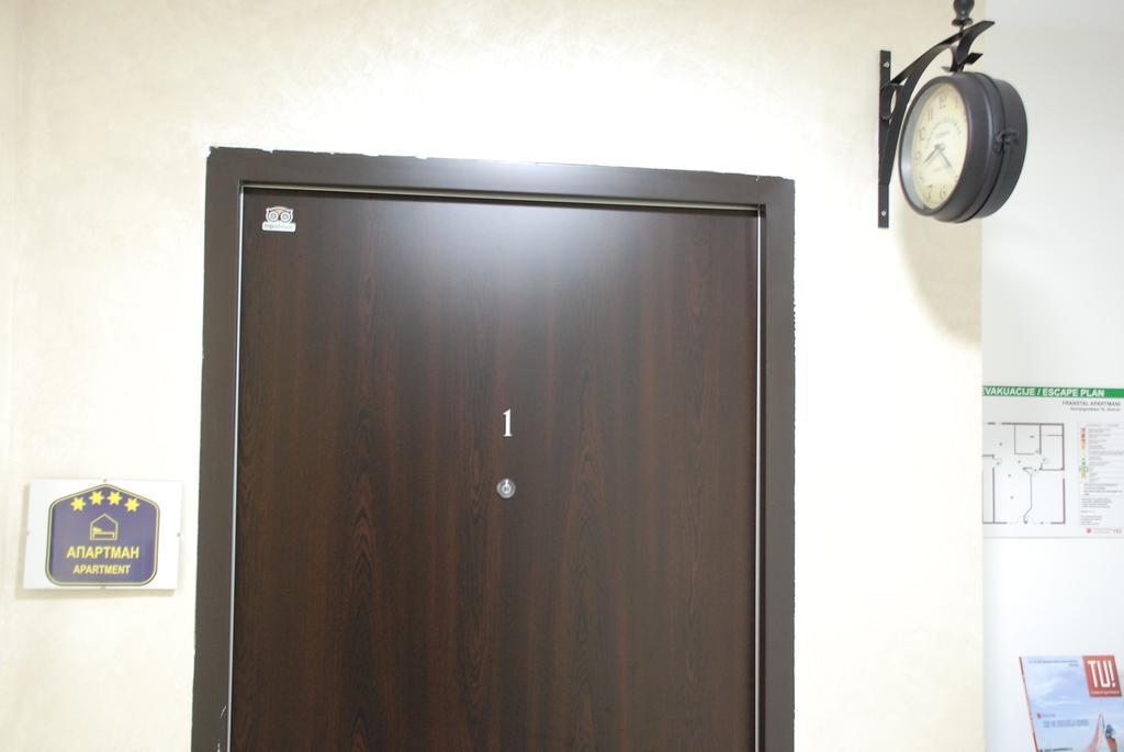 בלגרד Franstal Apartments חדר תמונה