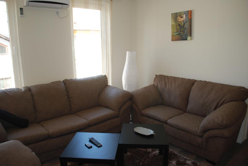 בלגרד Franstal Apartments חדר תמונה