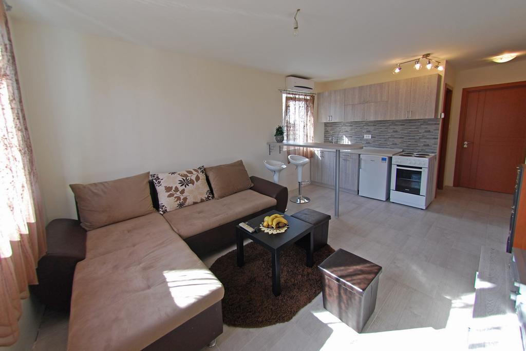 בלגרד Franstal Apartments חדר תמונה
