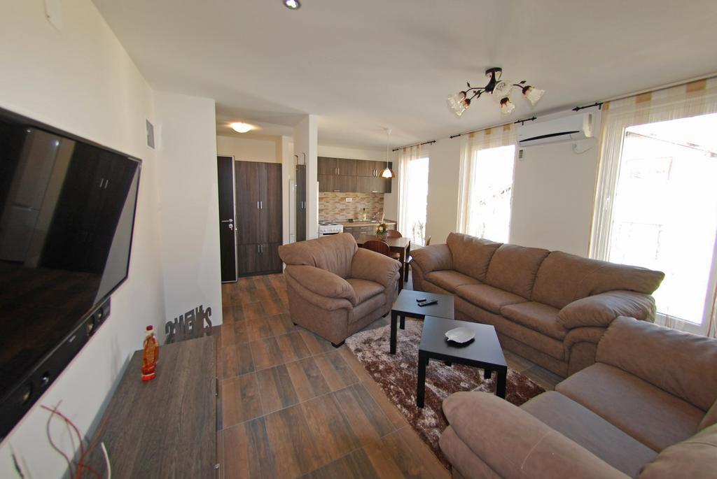 בלגרד Franstal Apartments חדר תמונה